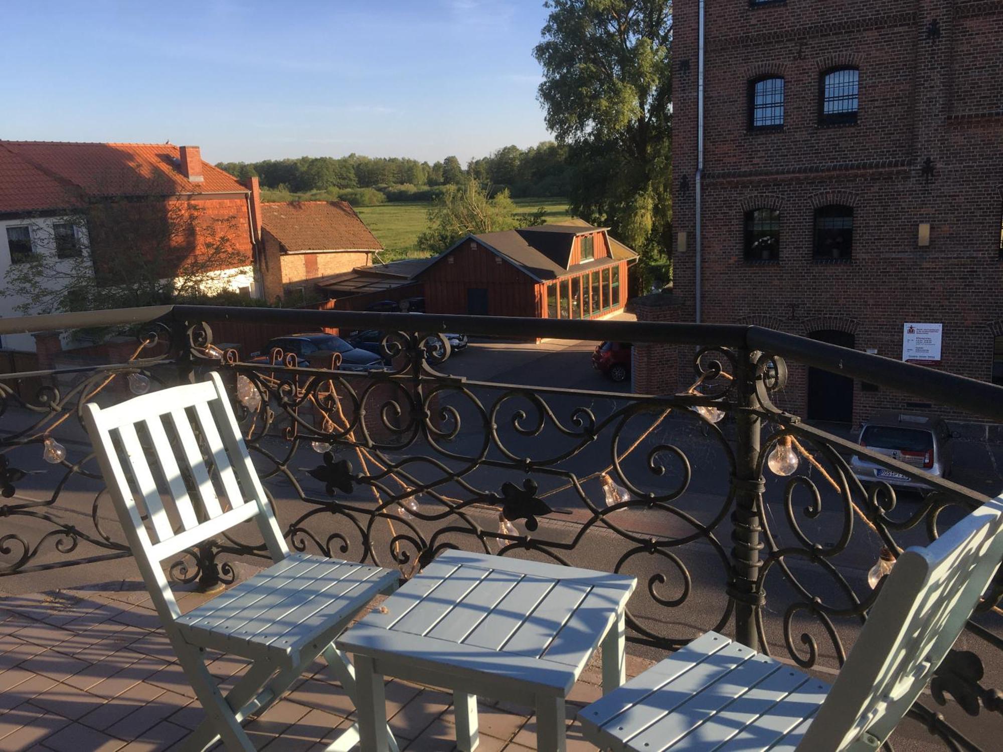 B&B Muehlenvilla Am Buetzower Hafen Экстерьер фото