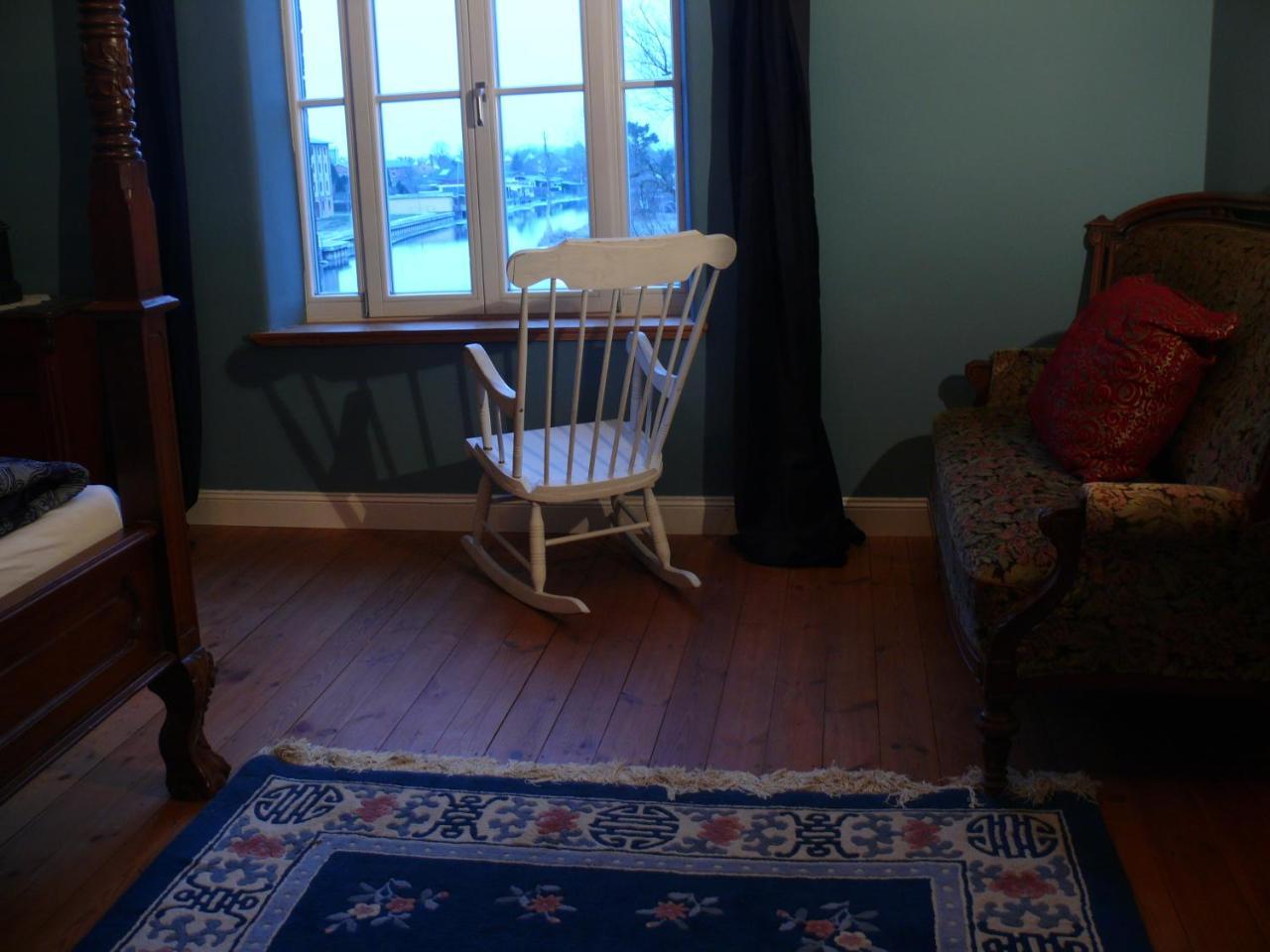 B&B Muehlenvilla Am Buetzower Hafen Экстерьер фото